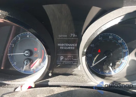 2015 Toyota Corolla S Plus z USA, uszkodzony, nr VIN 2T1BURHE5FC406582